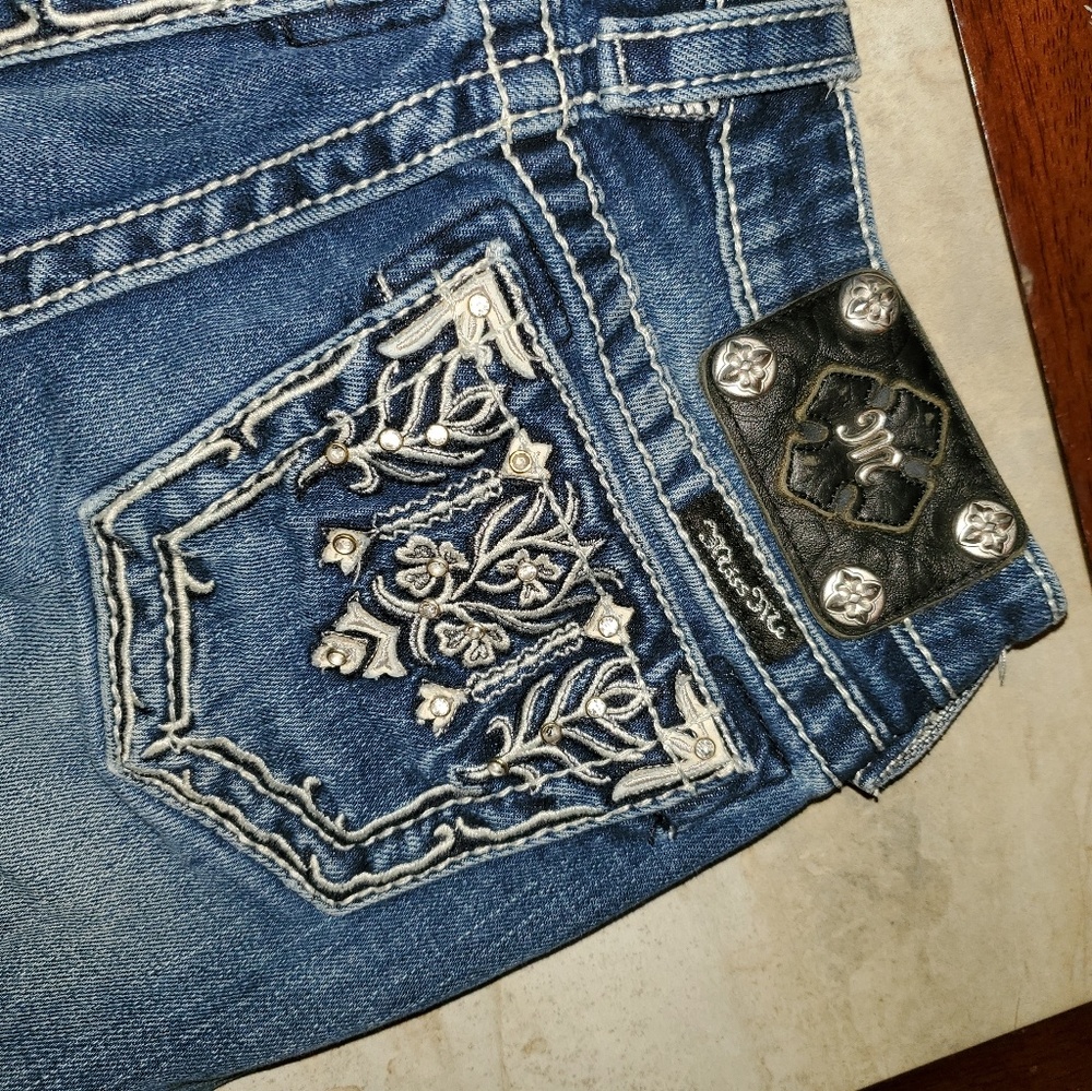 Girls miss me Jean's